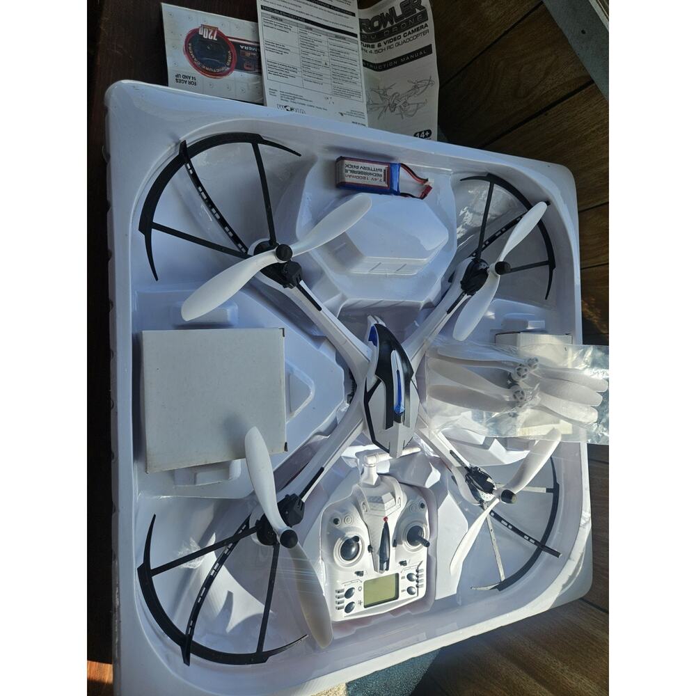World Tech Toy Prowler Camera RC Drone 720p Photo/Video Camera White 3 Speed